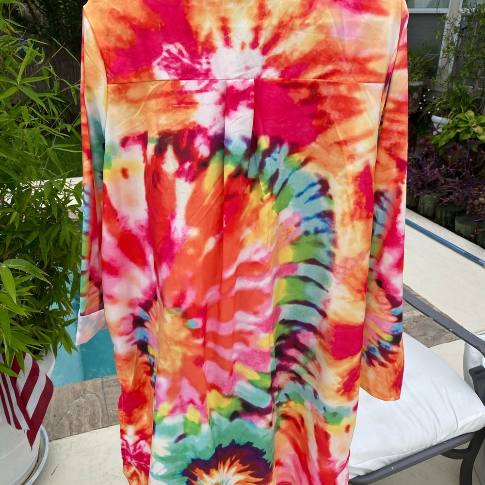 Vibrant Tie-Dye Long Sleeve Shirt